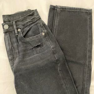 American Eagle Black Curvy Mom Jeans